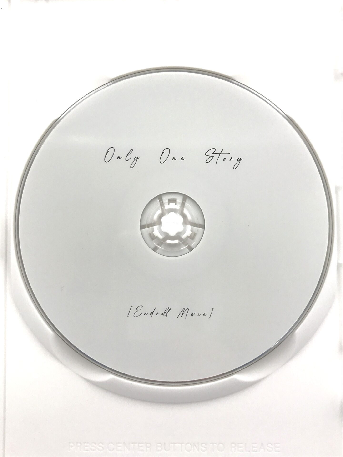 シンプルデザインのDVDレーベル印刷